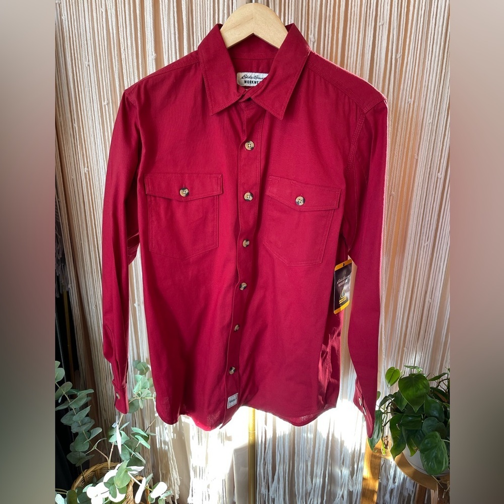 NWT Eddie Bauer Workwear Foreman Fit button down shirt long sleeve red Small (S) - Picture 4 of 7